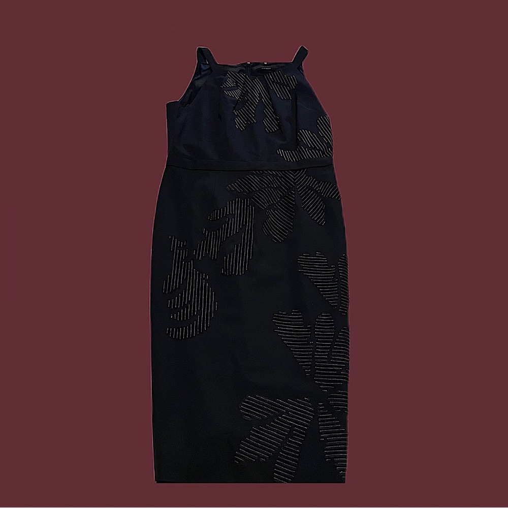 ELIE TAHARI™ BLACK FLORAL SLEEVELESS MIDI DRESS
